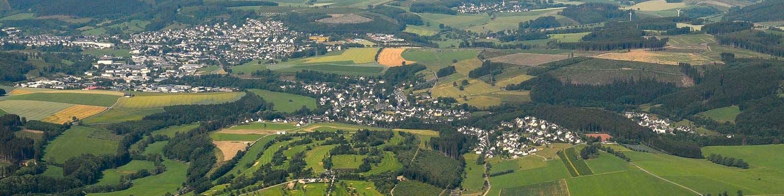 Luftaufnahme von Schmallenberg und Gleidorf